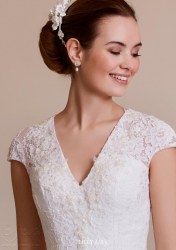 Νυφικό Lilly Collection 2018